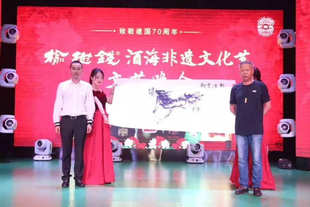 推荐一款“齐聚天下有挂吗可以开挂吗！”(的确有挂)