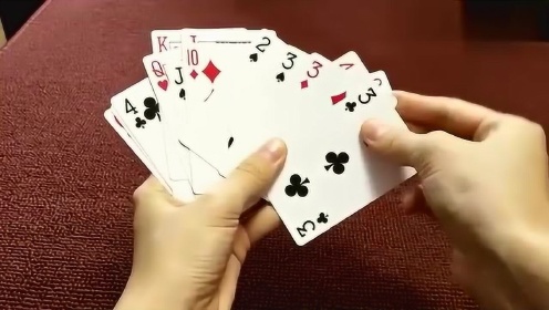 地主挂多少钱的牌子最好（地主牌留几张）