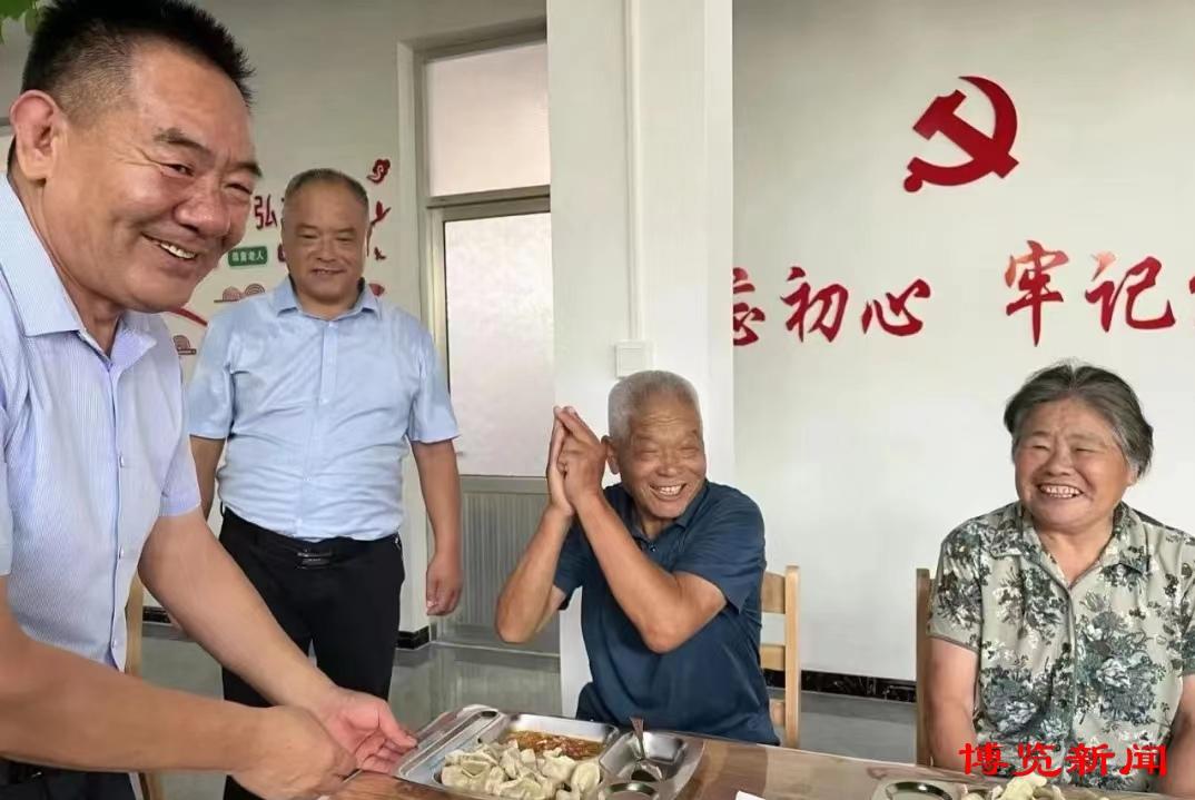 棋牌室墙上挂舍得合适吗（棋牌室挂什么字好图片）