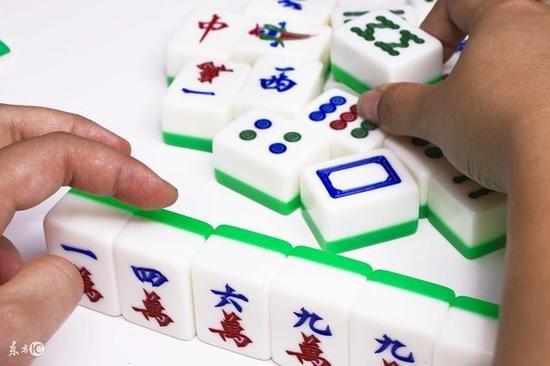 用麻将怎么玩四挂四（用麻将怎么玩四挂四顺）