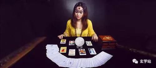 吉普赛扑克牌数字卜挂详解（吉普赛占卜牌玩法教程视频）