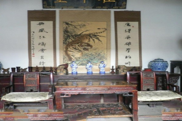 地主古宅中堂挂什么画最好（地主宅院）