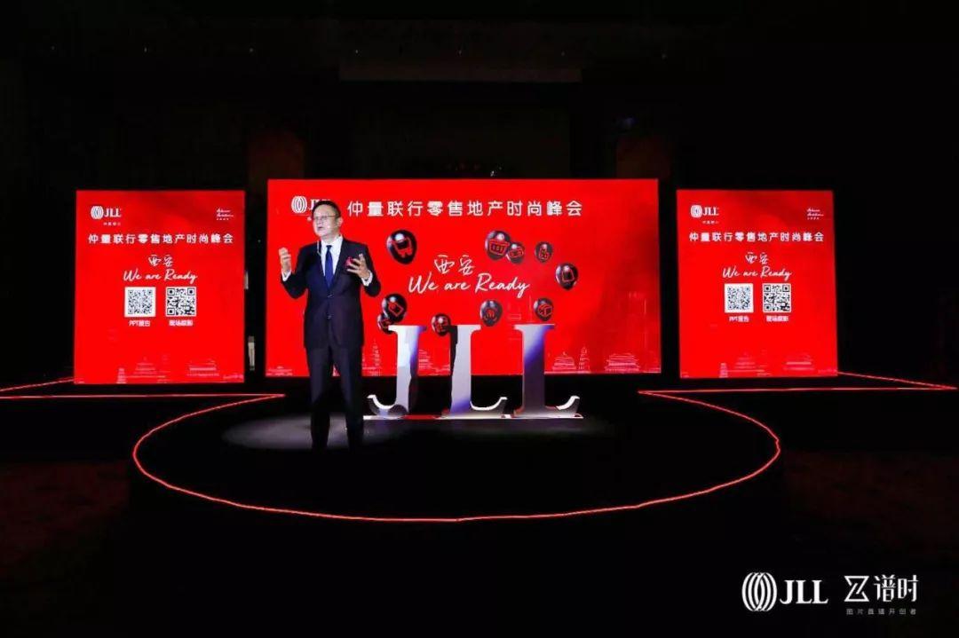 3分钟教你科普“普通扑克牌扎金花洗牌三大方法《详细教程 新浪科技》