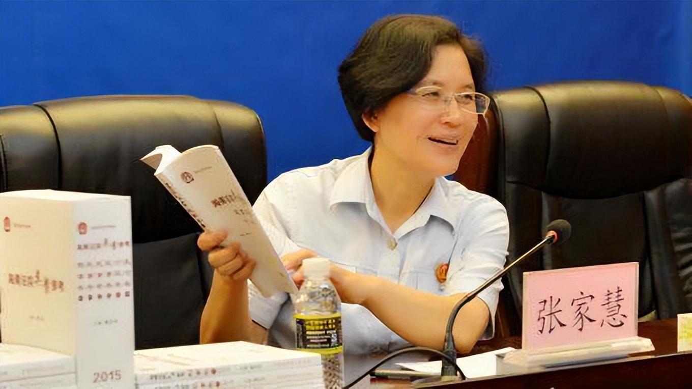 麻将开挂是诈骗吗怎么举报（麻将开挂违法吗）