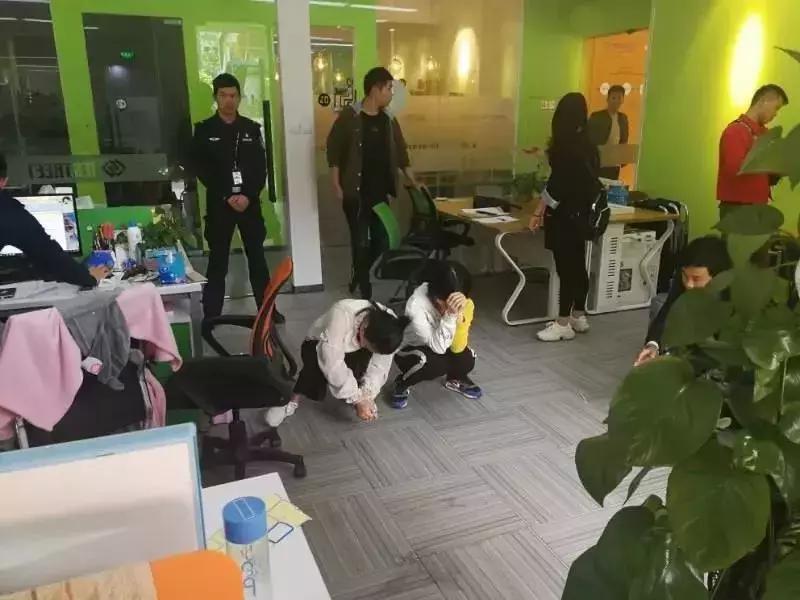 3分钟教你科普“微信开牛牛房卡!其实确实有挂的